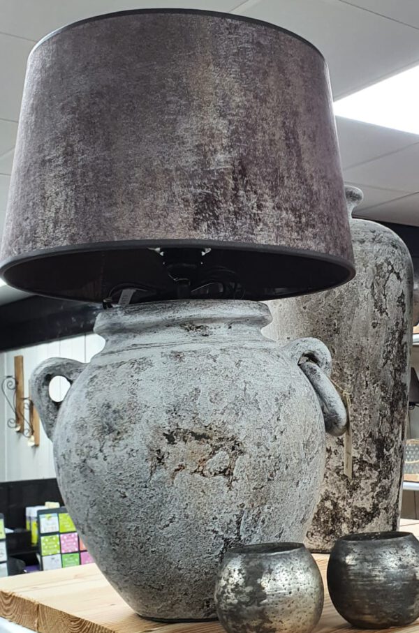 Robuuste lamp light choco voet
